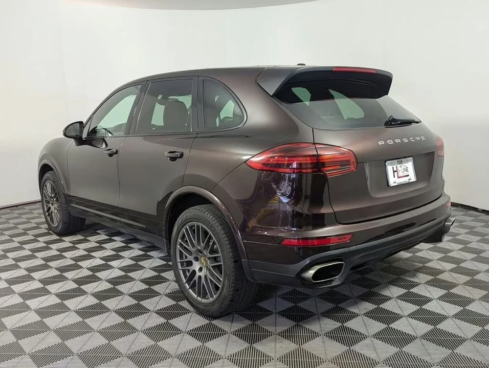 2017 Porsche 958 Cayenne - Image 11 of 13