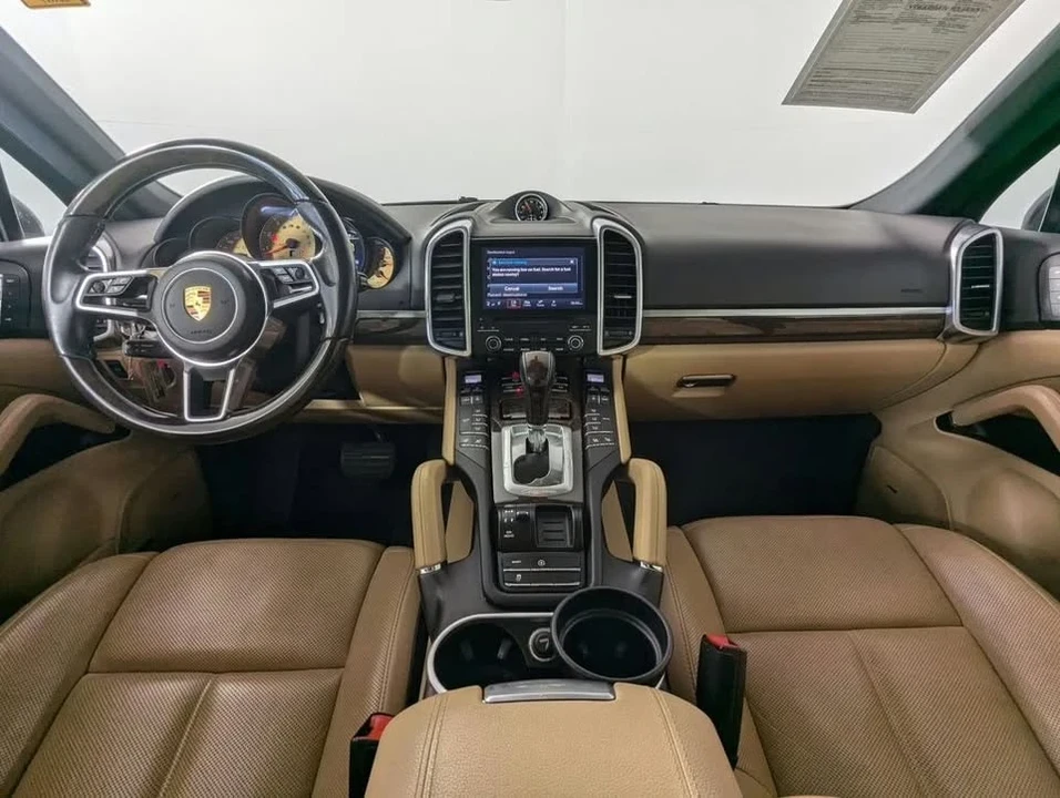 2017 Porsche 958 Cayenne - Image 2 of 13