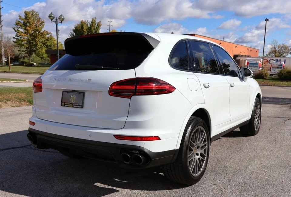 2017 Porsche 958 Cayenne - Image 7 of 20