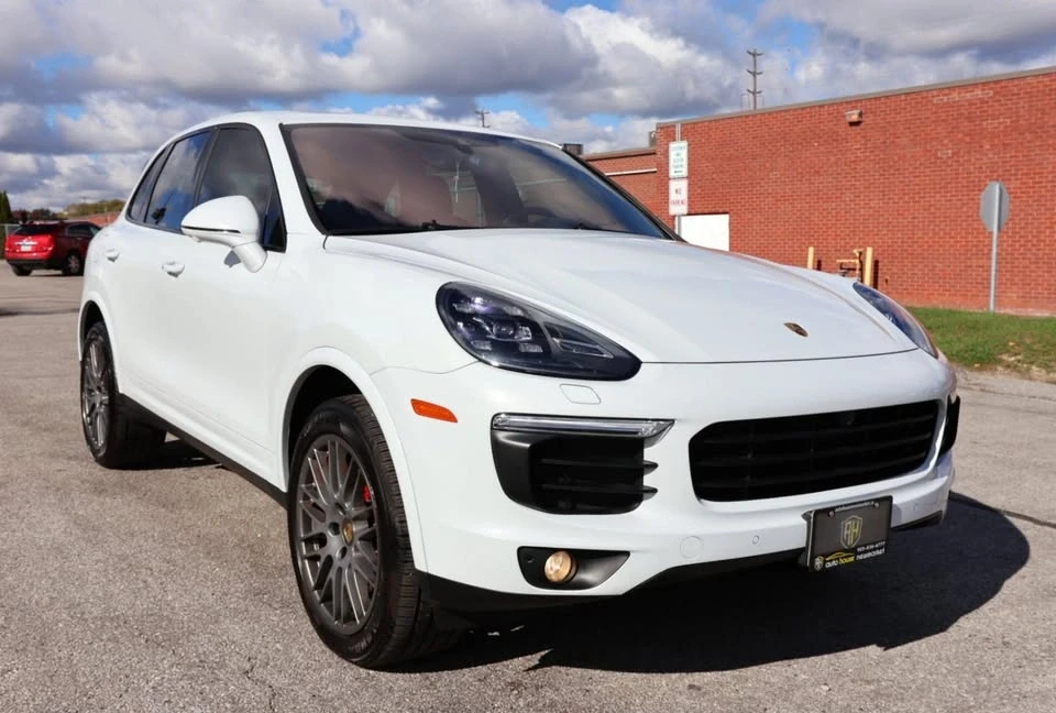 2017 Porsche 958 Cayenne - Image 8 of 20