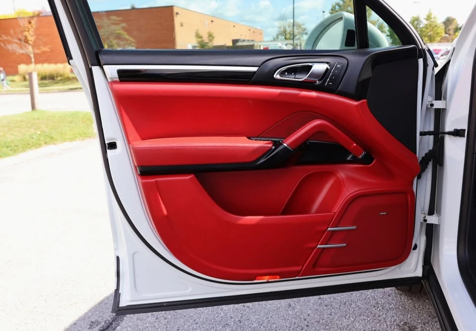 2017 Porsche 958 Cayenne - Image 11 of 20