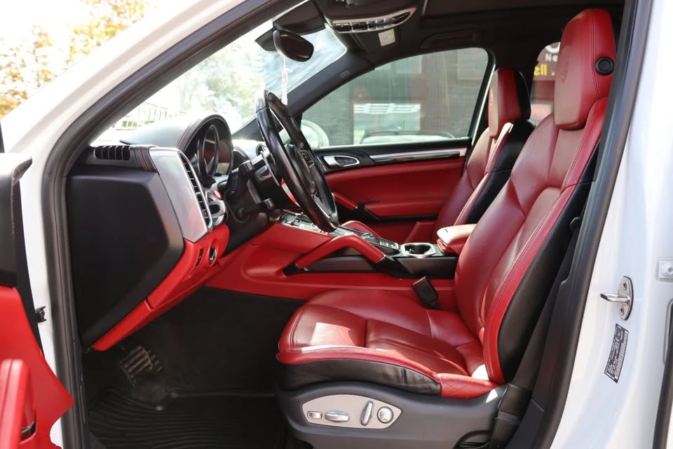 2017 Porsche 958 Cayenne - Image 13 of 20