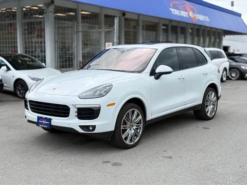 2017 Porsche Cayenne Platinum