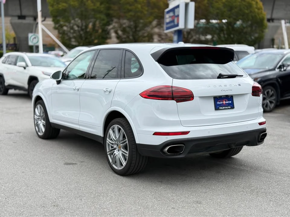 2017 Porsche 958 Cayenne - Image 7 of 20