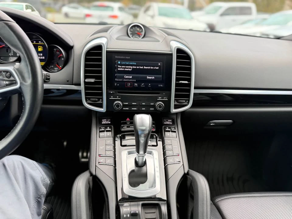 2017 Porsche 958 Cayenne - Image 17 of 20