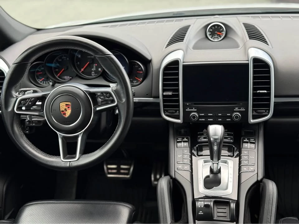 2017 Porsche 958 Cayenne - Image 15 of 20