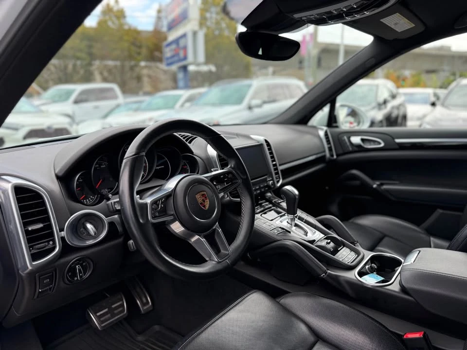 2017 Porsche 958 Cayenne - Image 9 of 20