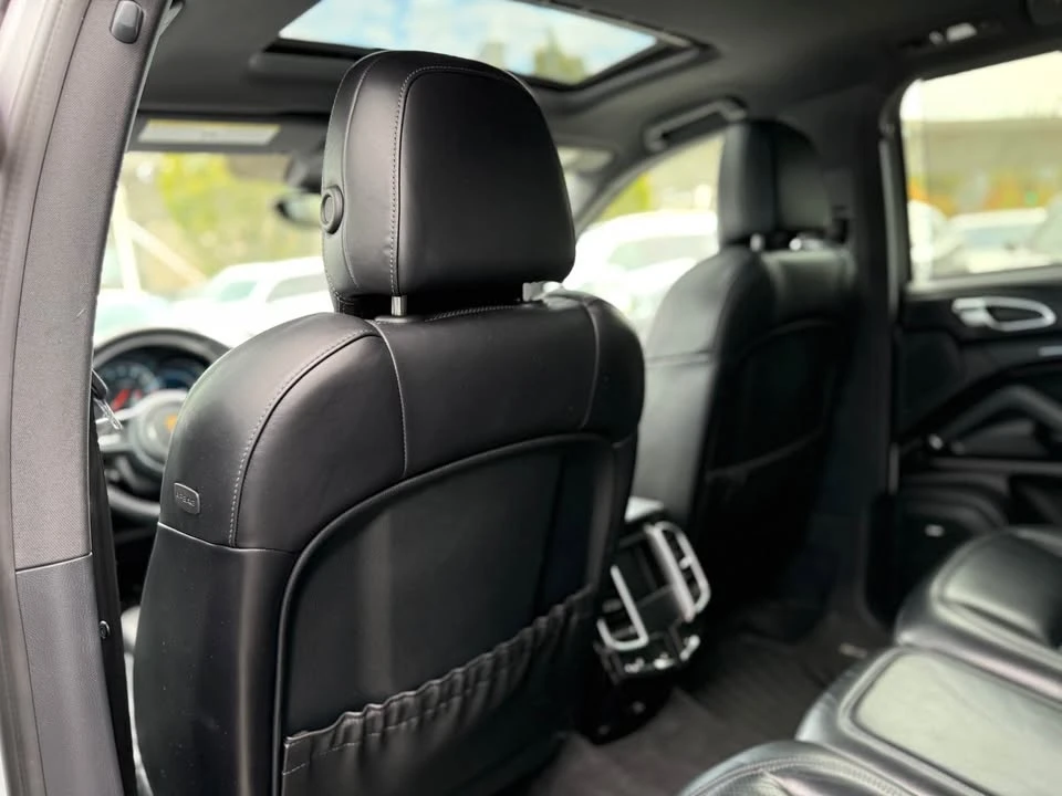 2017 Porsche 958 Cayenne - Image 12 of 20