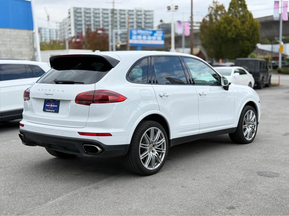 2017 Porsche 958 Cayenne - Image 4 of 20