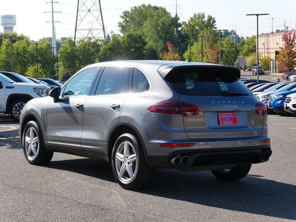 2017 Porsche 958 Cayenne S - Image 3 of 8