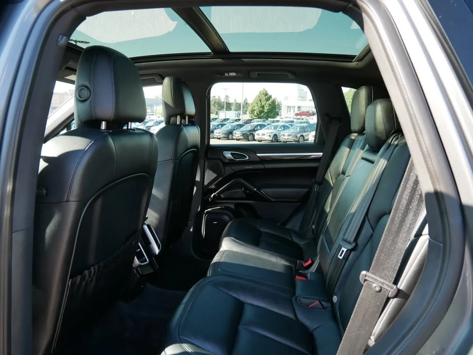 2017 Porsche 958 Cayenne S - Image 7 of 8