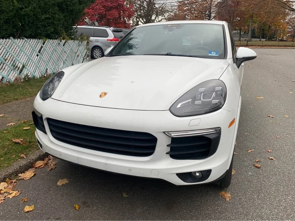 2017 Porsche 958 Cayenne - Image 2 of 16