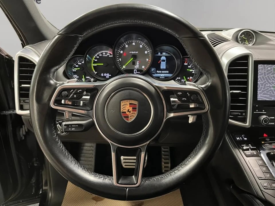 2017 Porsche 958 Cayenne S - Image 11 of 20