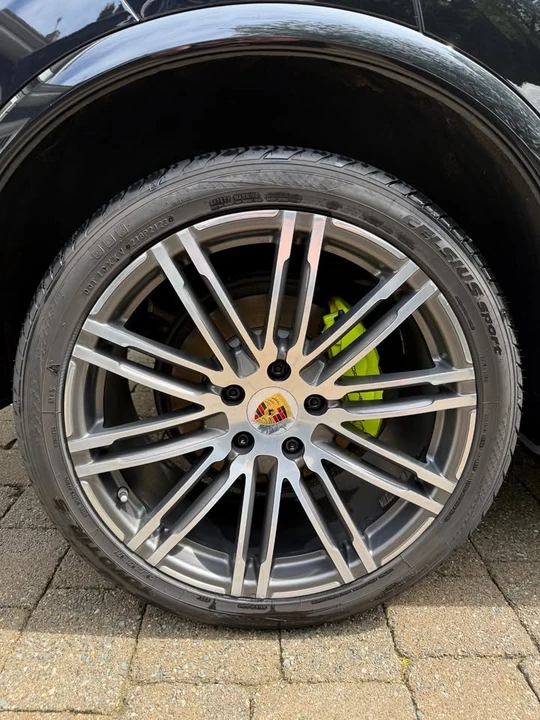 2017 Porsche 958 Cayenne S - Image 11 of 12