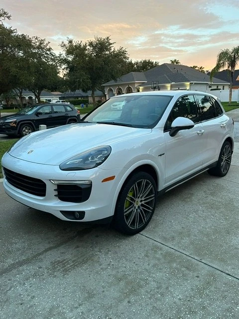 2017 Porsche 958 Cayenne - Image 2 of 20