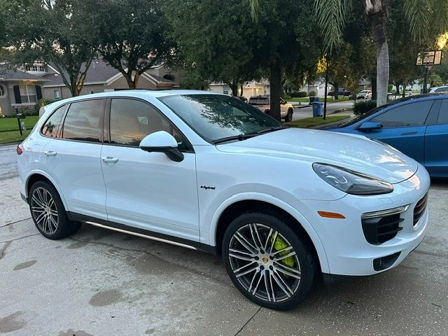 2017 Porsche 958 Cayenne - Image 8 of 20