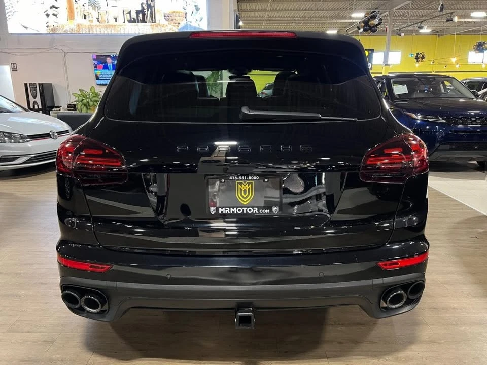 2017 Porsche 958 Cayenne S - Image 2 of 14