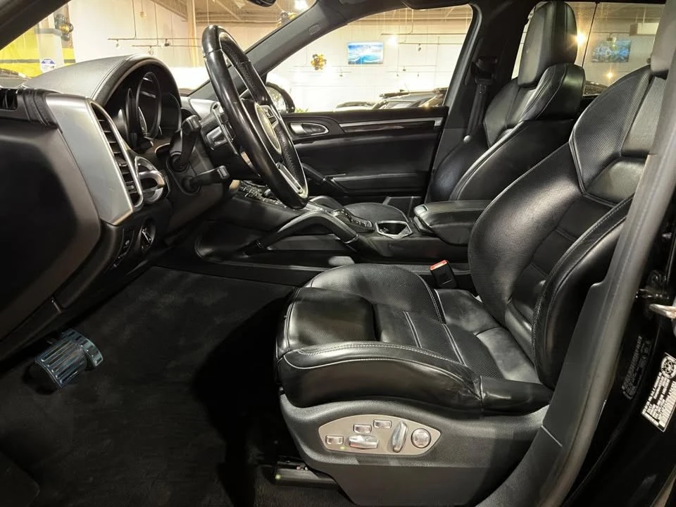2017 Porsche 958 Cayenne S - Image 12 of 14