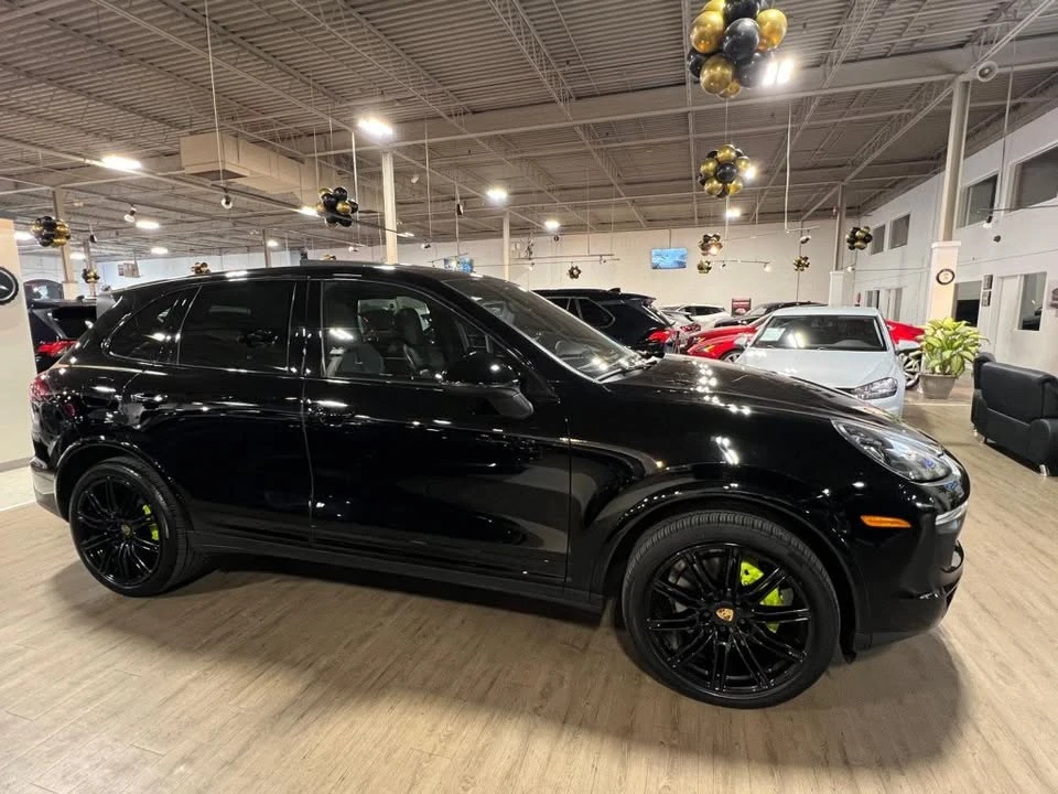 2017 Porsche 958 Cayenne S - Image 4 of 14