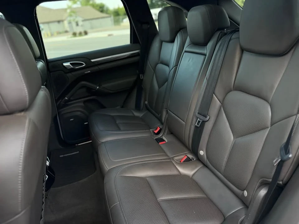 2017 Porsche 958 Cayenne - Image 13 of 15