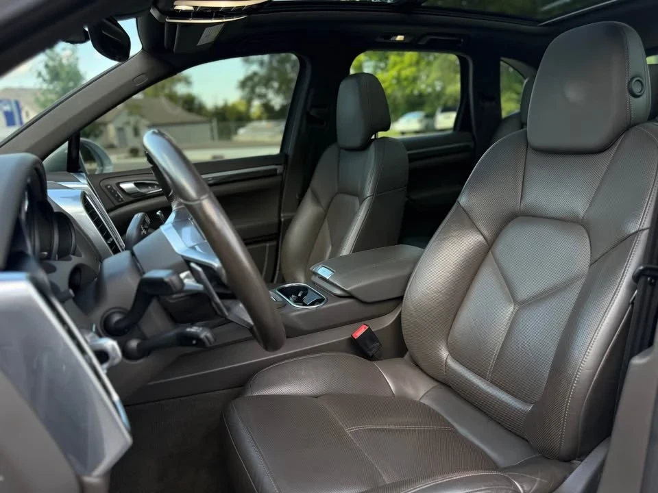 2017 Porsche 958 Cayenne - Image 12 of 15