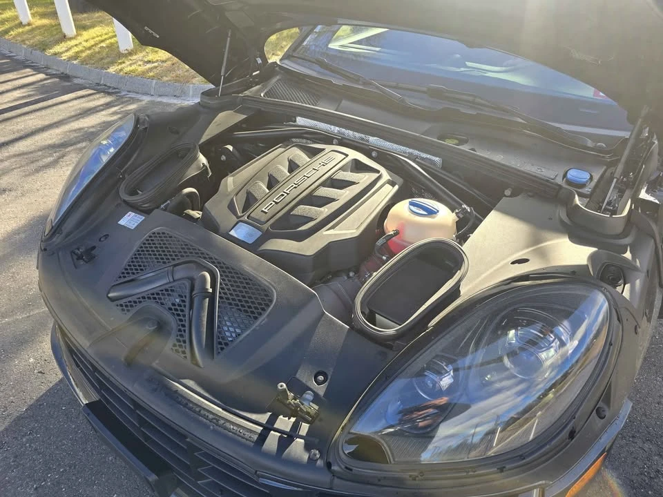 2017 Porsche Macan GTS - Image 14 of 16