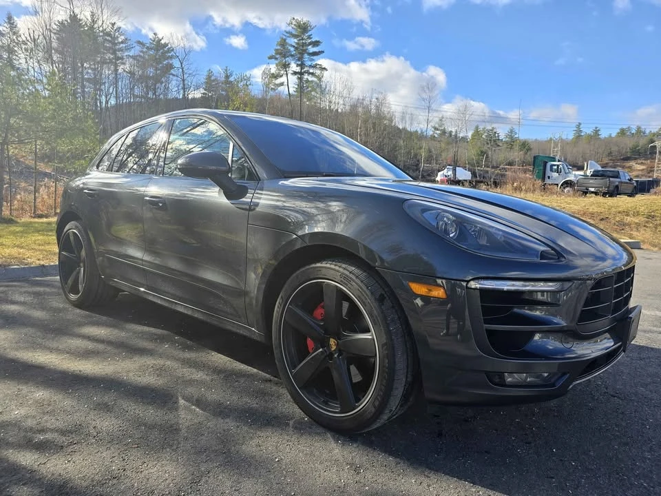 2017 Porsche Macan GTS - Image 13 of 16