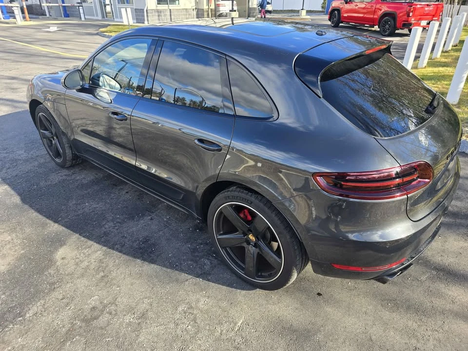 2017 Porsche Macan GTS - Image 9 of 16