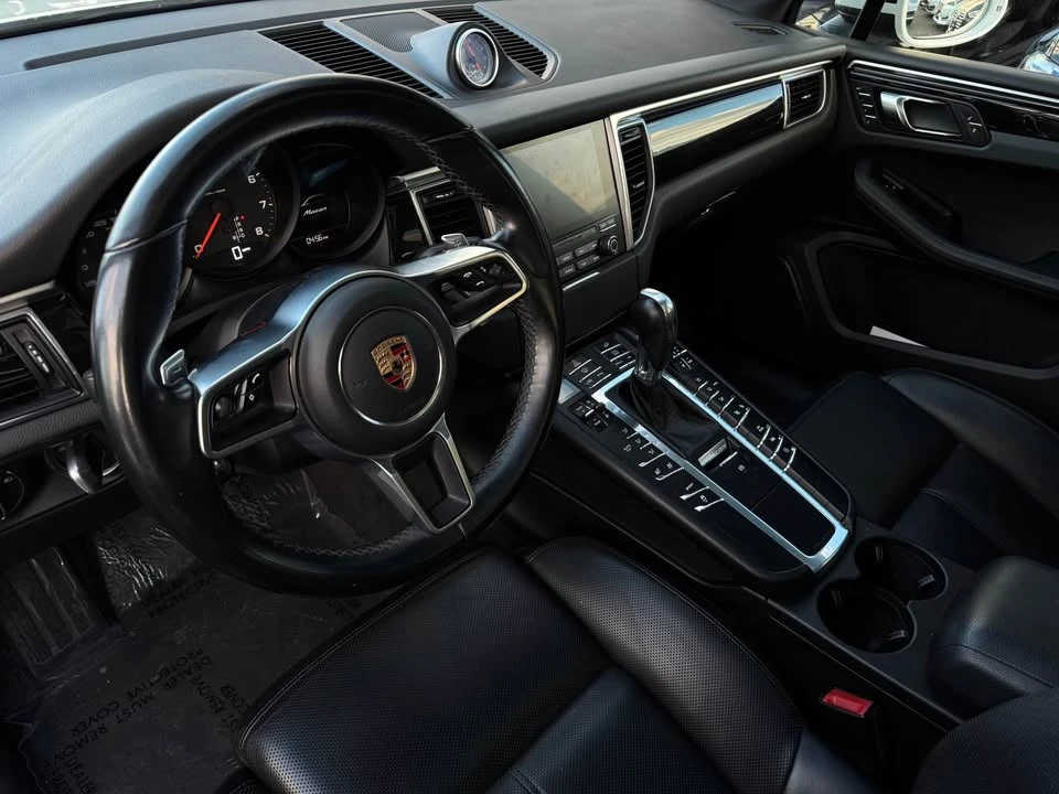 2017 Porsche Macan - Image 6 of 20