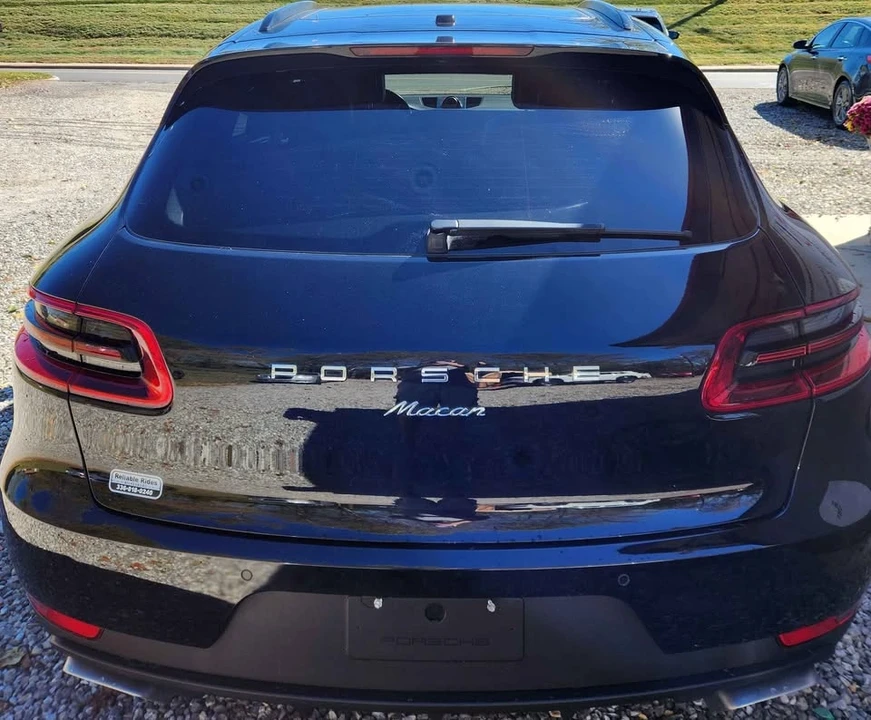 2017 Porsche Macan - Image 5 of 11