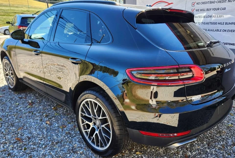 2017 Porsche Macan - Image 4 of 11