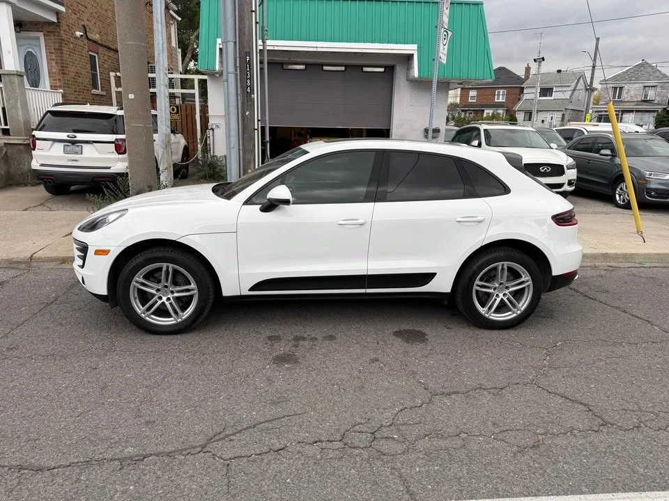 2017 Porsche Macan - Image 6 of 11