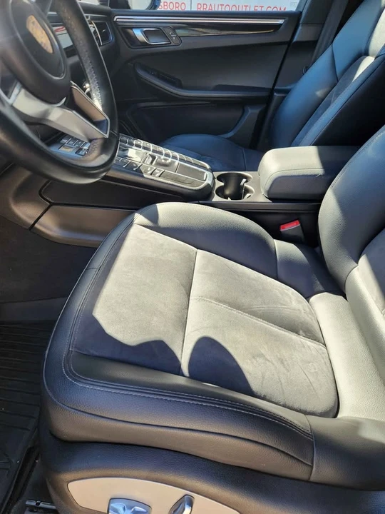 2017 Porsche Macan - Image 7 of 11