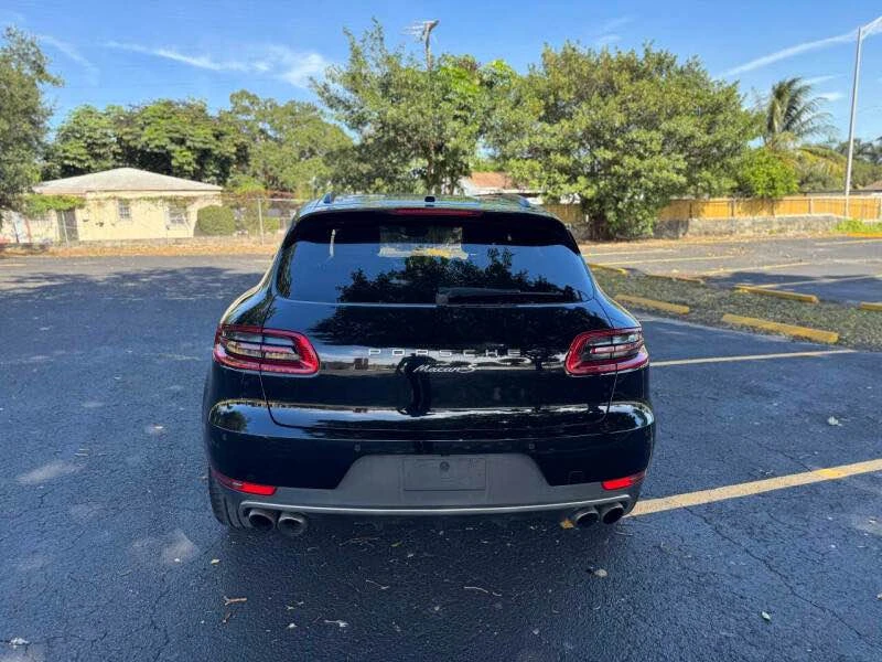 2017 Porsche Macan - Image 5 of 10