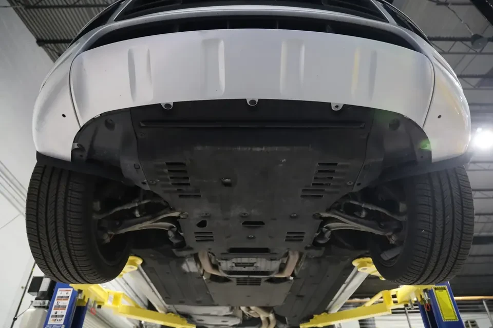 2017 Porsche Macan - Image 16 of 18