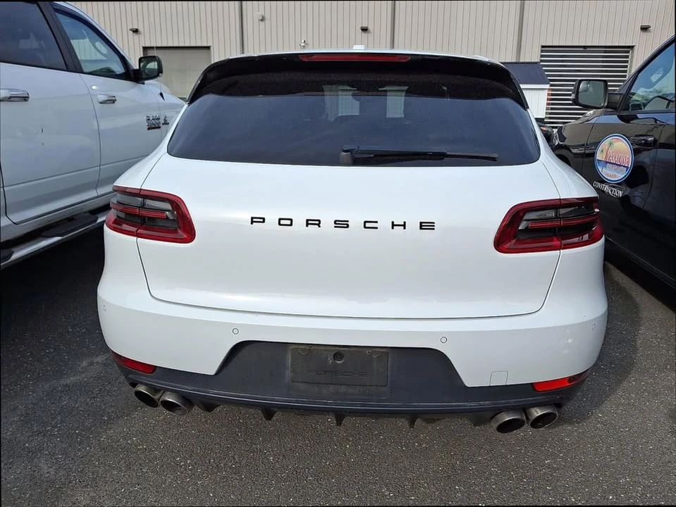 2017 Porsche Macan - Image 8 of 19