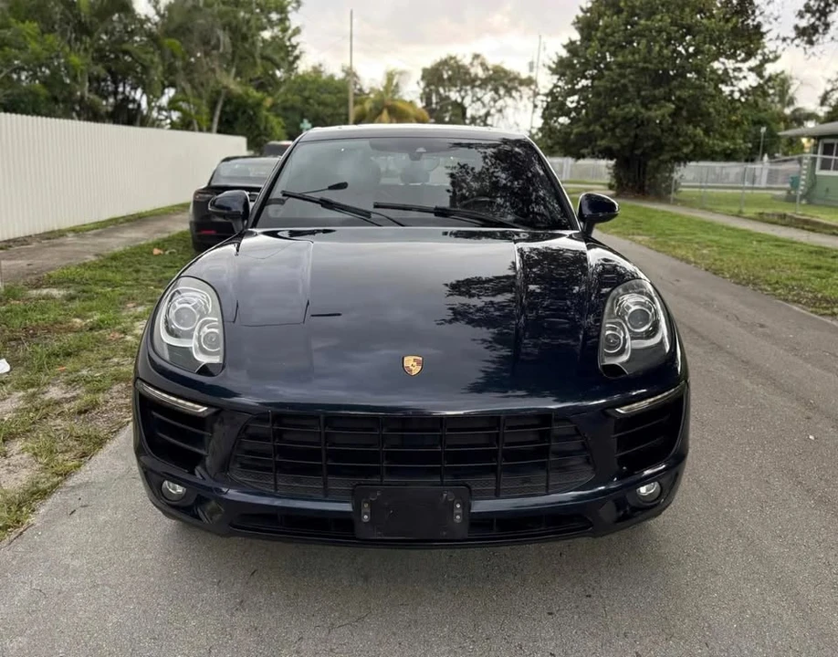 2017 Porsche Macan - Image 12 of 20