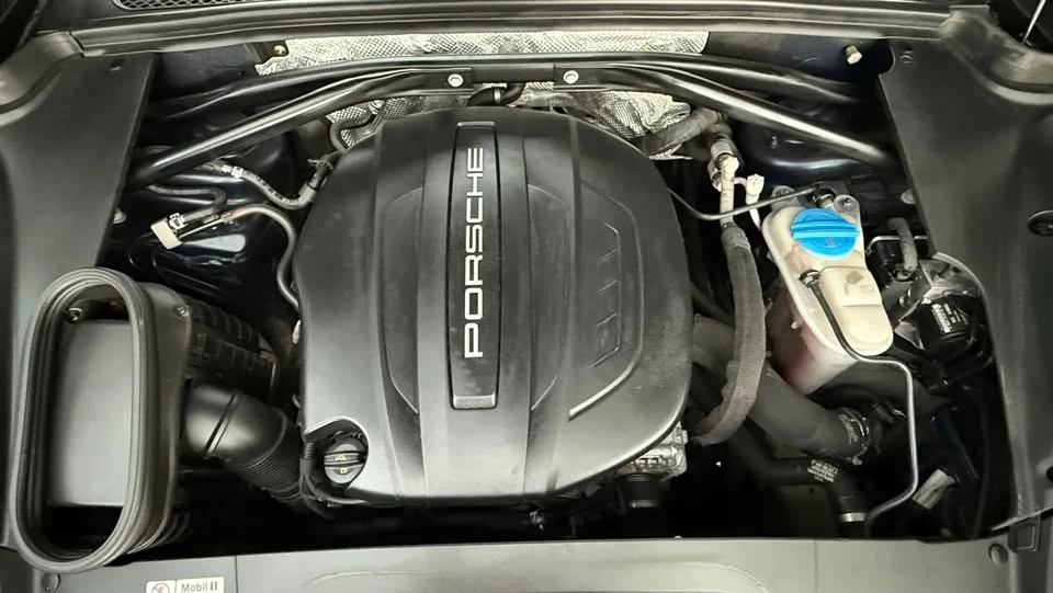 2017 Porsche Macan - Image 4 of 20