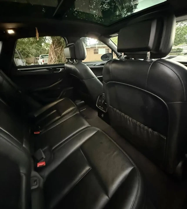 2017 Porsche Macan - Image 2 of 20