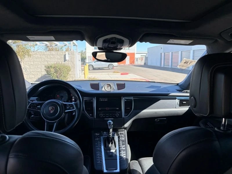 2017 Porsche Macan - Image 11 of 14