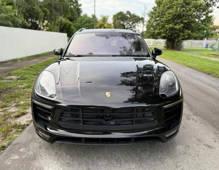 2017 Porsche Macan - Image 10 of 19