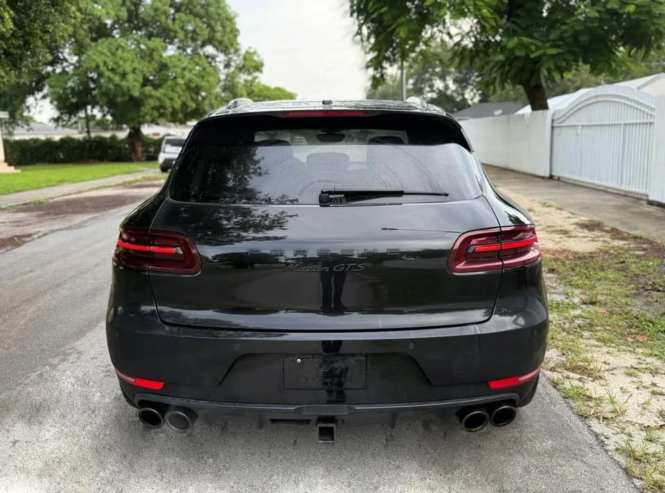 2017 Porsche Macan - Image 11 of 18