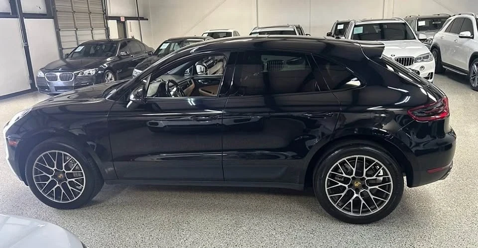 2017 Porsche Macan - Image 5 of 8