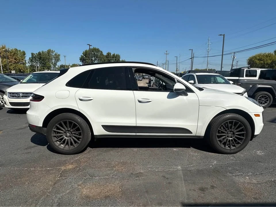 2017 Porsche Macan S - Image 5 of 10
