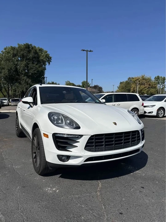 2017 Porsche Macan S - Image 2 of 10