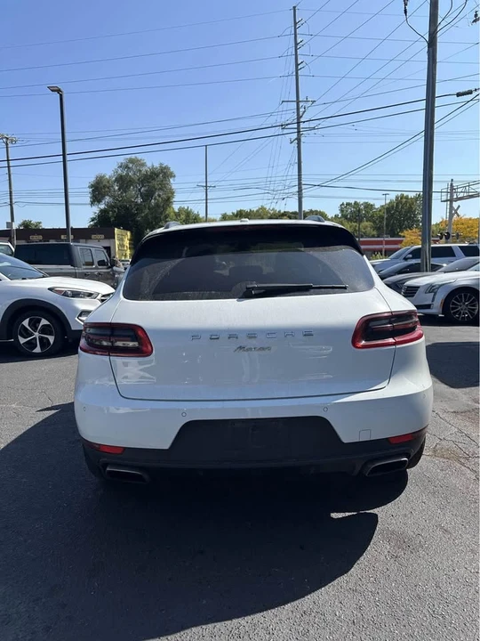 2017 Porsche Macan S - Image 6 of 10