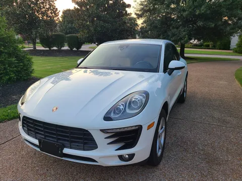 2017 Porsche Macan SUV