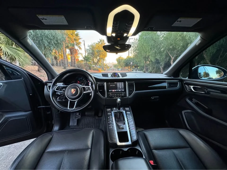 2017 Porsche Macan - Image 15 of 20