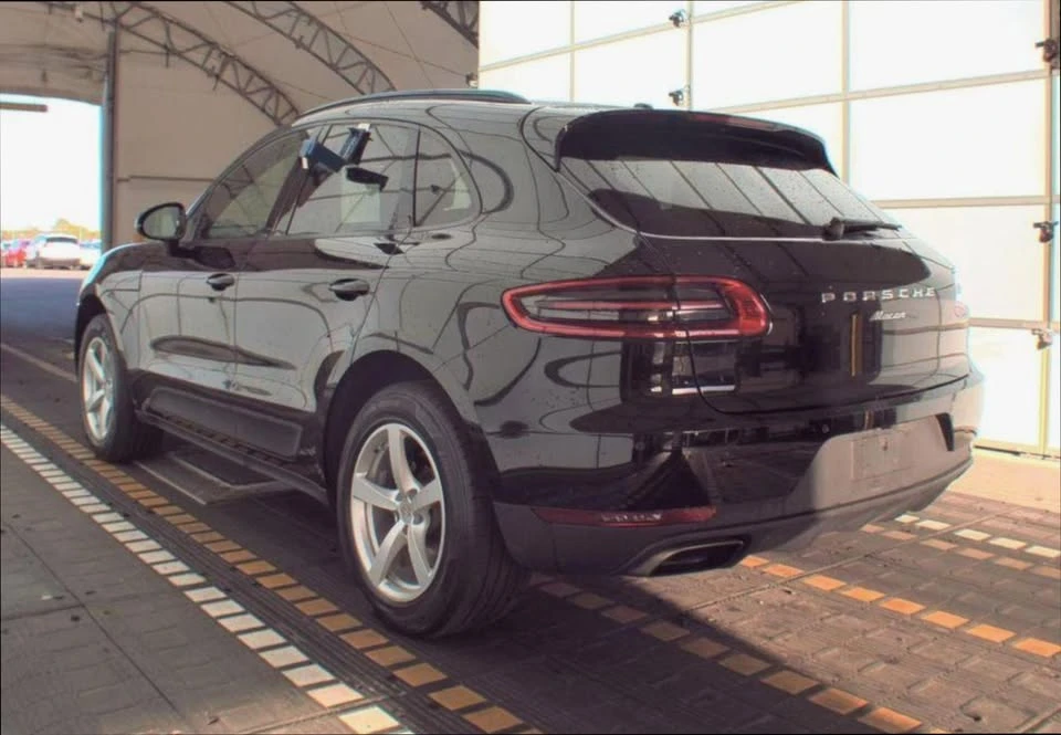 2017 Porsche Macan - Image 2 of 14