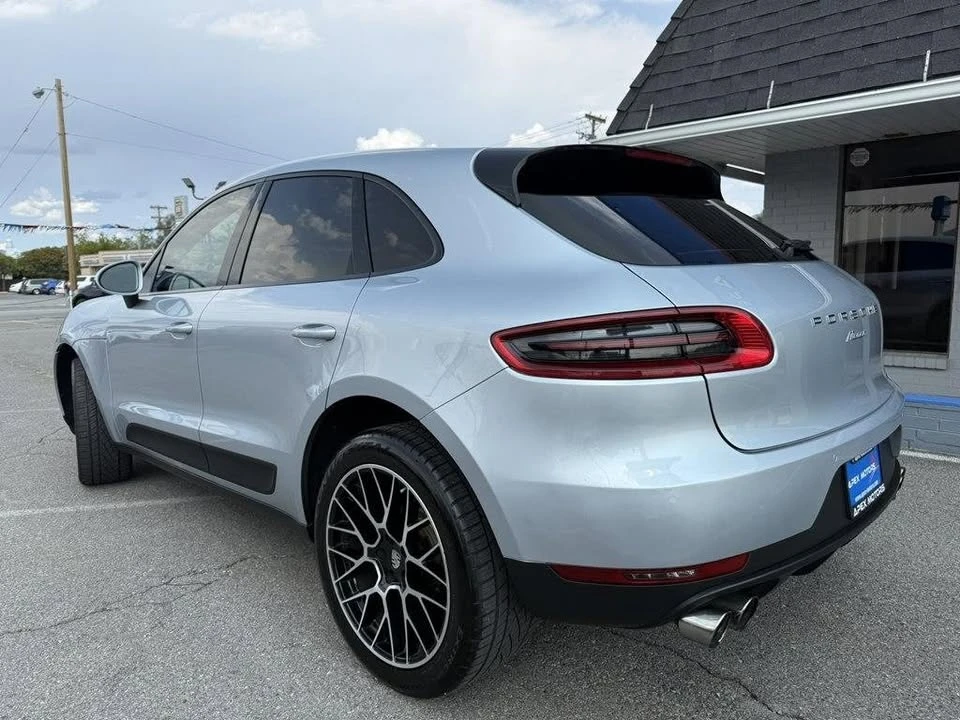 2017 Porsche Macan - Image 3 of 20